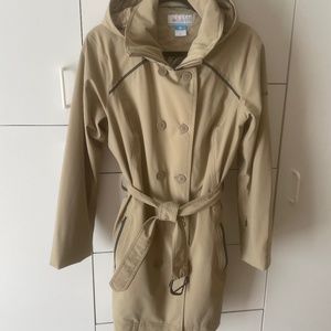Columbia Women’s insulated trench coat XL